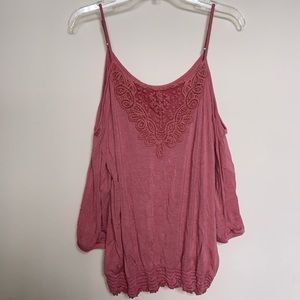 Open shoulder top
